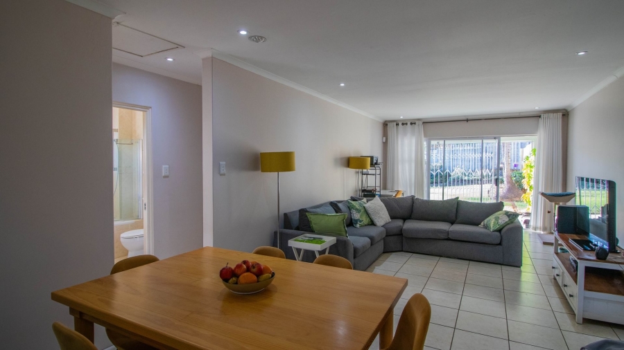 To Let 2 Bedroom Property for Rent in Abbotsford Eastern Cape
